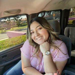 Meet your Posher, Angelica